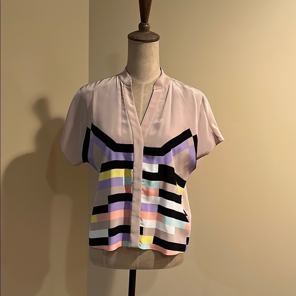 Tibi Arizona Silk Graphic Boxy Short Sleeve Blouse with Mandarin Collar